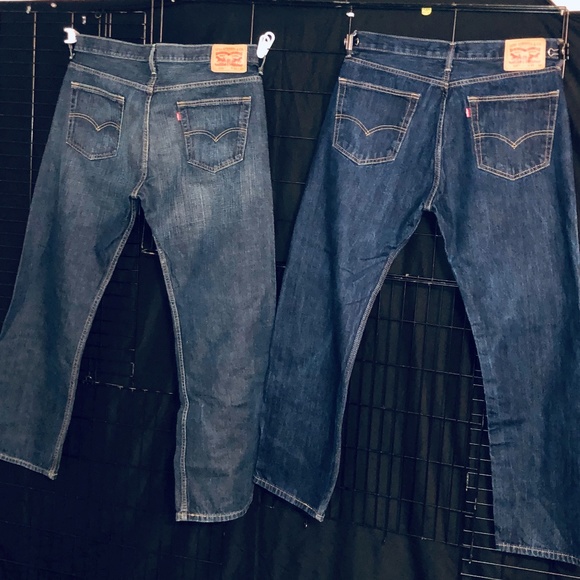 Levis - Picture 1 of 3